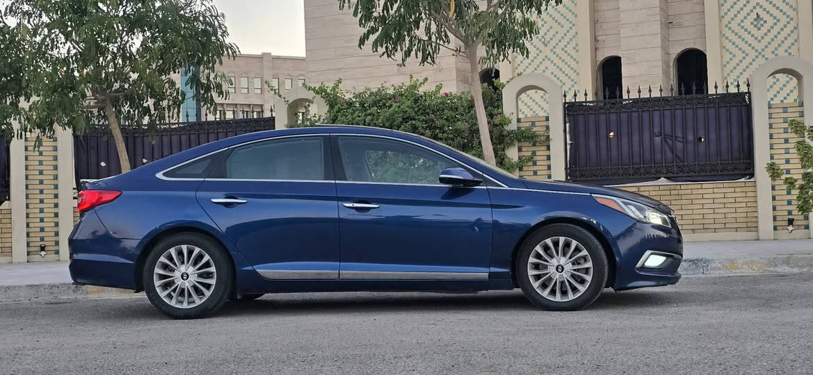 سلام عليكم
هيونداي سوناتا 2015 Vip
السياره نظيفه جدأ
وارد امريكي بيها جاملغ وبنيد وسونارها اخر صورة 

السياره كير مكينه كفاله عامه 

منظومه زنون كامل
صدر امامي خلفي وتايرات بل جيس شرط
رقم كربلاء محول حاليا دولي
السياره اعلى فئه بالسوناتا فول
حجم المكينه 2400مكفوله

 
فول خنك مواصفات 
سايد بريك بصمه 
تحديد مسار 
داخل جلد+تدفئة وتبريد بالكشنات+تحكمات كهربائية
كروز سرعة
نضام ترحيب عند الاقتراب 
بصمه + بصمه ابواب + صندوق 
اوتو هولد
بنراما 3 طبكات
ويل كب بلادي 
تخم تاير جديد + صدر جديد
جي بي اس 
مري جانبيه قلابه عند الرجوع
كامره دواره خلفيه 
رادارات جانبيه وخلفية واماميه 
ايقاف ذاتي 
لد دعاميه امامي
لدات خلفيه 
نظام انفكيشن 
اشاره مري جانبيه
بردات بوب خلفية بلاديه
سماعات انفنتي 
دمام خلفي بلادي
تبريد بيانو قطعتين
كير اوتو + عادي
تحكم ستيرن جهتين 
مثبت سرعة cruise control 
سستم نيكل بلاد
دوسات نيكل SONATA بلاد
لايت عدسه بلادي

بكلايت خلفي شمعة بلادي
لدات اناره داخليه+يدات الابواب لد ترحيب
صندوق ذكي عند الاقتراب
ثلاث انظمه قياده  Eco + Normal + sport 
دركه خياط 
شاشه اظهار وتنبيه الاعطال 
بلوتوث + 3 مخارج USB 
مرأة تعتيم
نطام مانع انزلاق Abs+ اضائه الاناره داخليه تحكم  

اخوان السياره جديده
مكاني كربلاء 
السعر 125 وبيها مجال للطيبين
الاستفسار ع الرقم ***********
