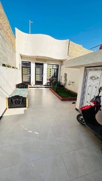 حي الزهراء الاستكشافات • ١٥٠م • كراج واسع