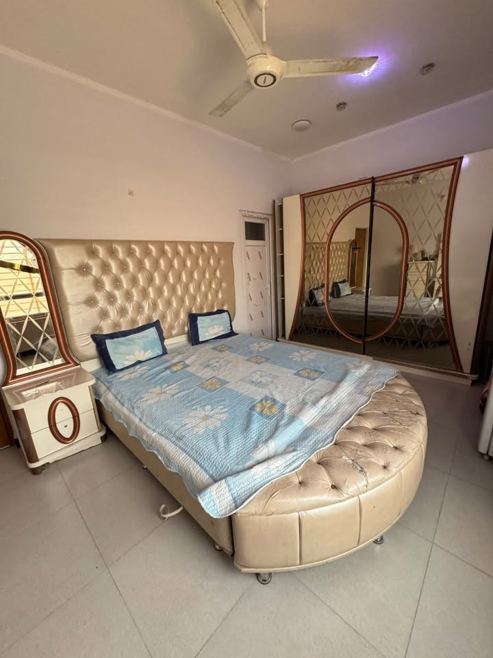 غرفة أخشاب مستخدمة صناعة تركية
بيبان سلايت جام وحالتها زينة 
       السعر  : 450 الف 
📍 مكانها: سوق الشيوخ
للي مهتم ويريدها الاتصال على الرقم
        
***********
