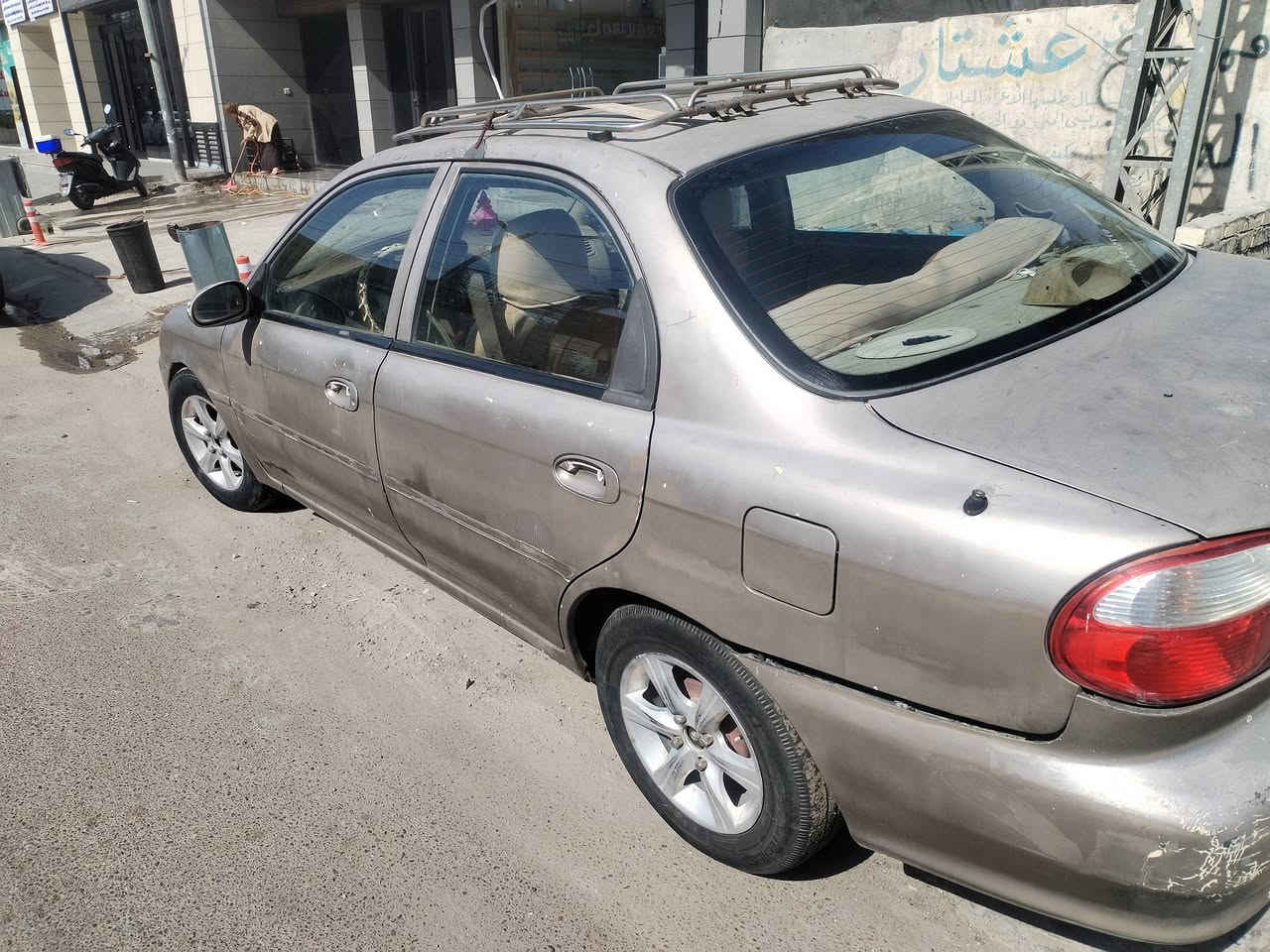 السلام عليكم
سيفيا للبيع موديل ٢٠٠١

ابيع ع حطته السياره شغاله وتمشي

السعر ١٨ ورقه

بغداد حي الجامعه

***********
