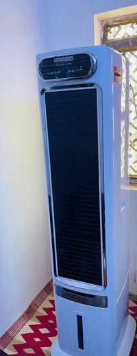 مبرده كينود للبيع الحجم الكبير  فول تبريد  ما مشغله هواي قبل شهر مشتري...