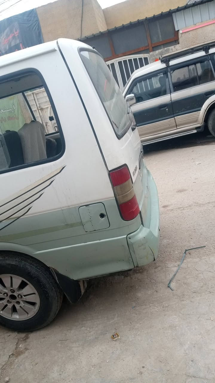 اكسنت • ٢٠١٠ • عليه غرامات