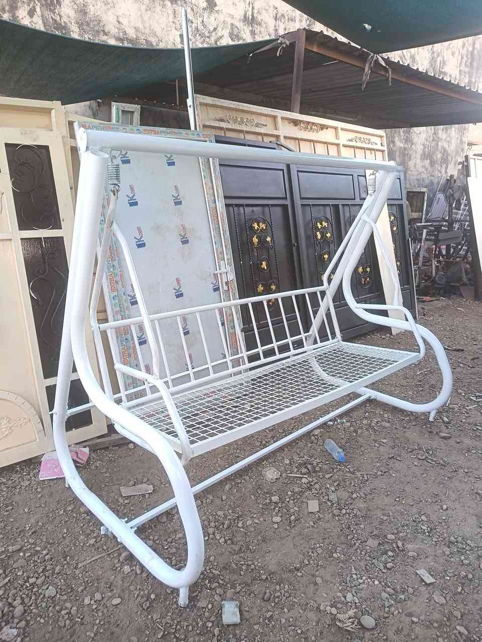 مرجوحه للبيع حجم كبير السعر ١٣٥ الف اليريد يجي خاص او يخابر ***********
