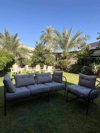 توجد كعده  خارجيه مع كراسي بلاستك  العنوان الحارثيه اتصال على رقم ٠٧٧٠...
