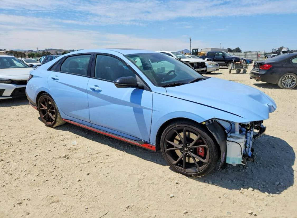 فروتنا له ز
2026 HYUNDAI ELANTRA N
BASE
امريكا بو دهوكي 
7000mi
واتيس ئاب👇
*********** دهوك, العراق

نص مكتوب في الصور:
- 644***********15