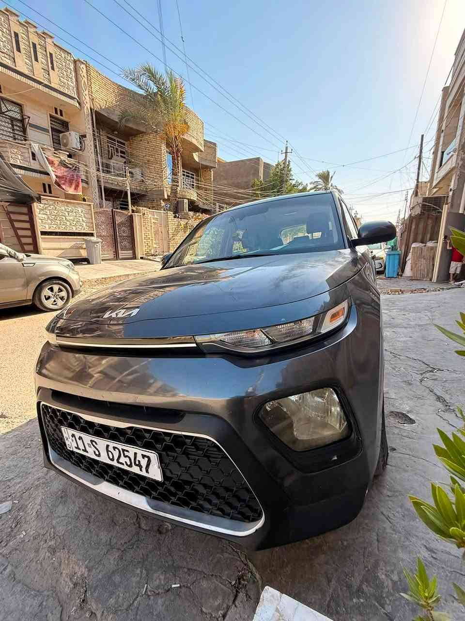 السلام وعليكم كيا صوول مديل ٢٠٢٢ كير ومكينه مكفوله 
ماشيه ٥٠رايده120وبيه مجال للاستفسار ***********ومن ضمن الصور ناشر السونار مكاني بغداد الشعب شارع الصحه
