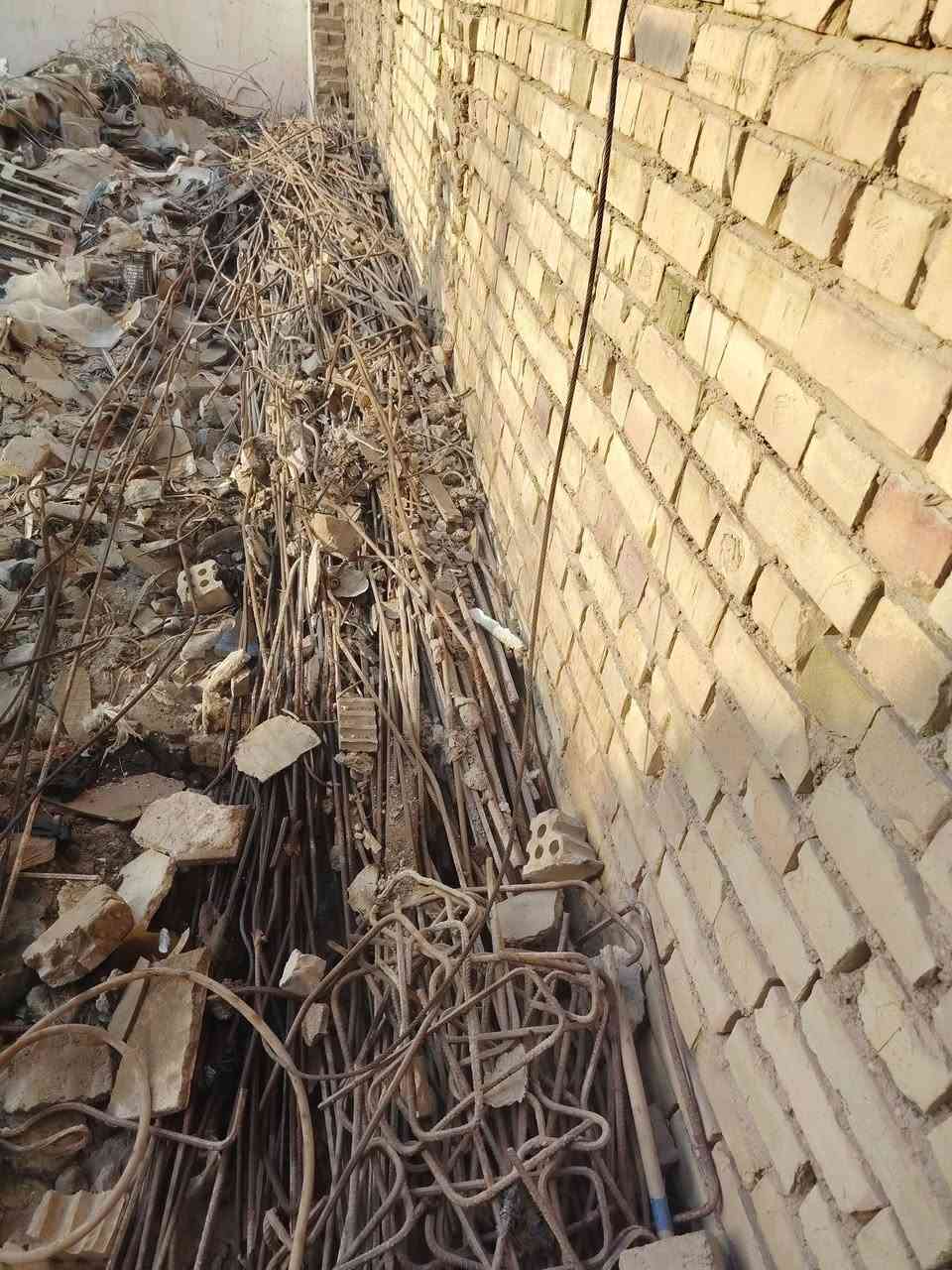 السلام عليكم شيش تسليح للبيع ثلاثه طن او اكثر سبع البور شيش عدل 
***********
