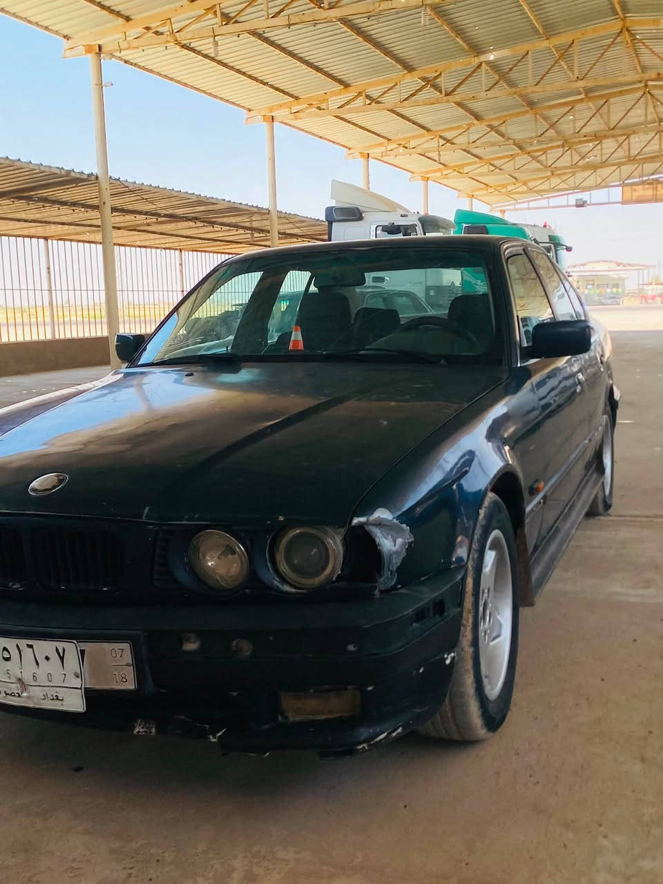 يالله .السلام عليكم 
للبيع .BMW موديل 93.حجم 535مكينه جديده 
رقم بغداد سنويه ل28..شرط التحويل .سيارة مال تعمير  
 السعر..  35$. وبييها مجال حك جيه وحياكم الله  
العنوان سامراء خط السريع .
للاتصال ***********
