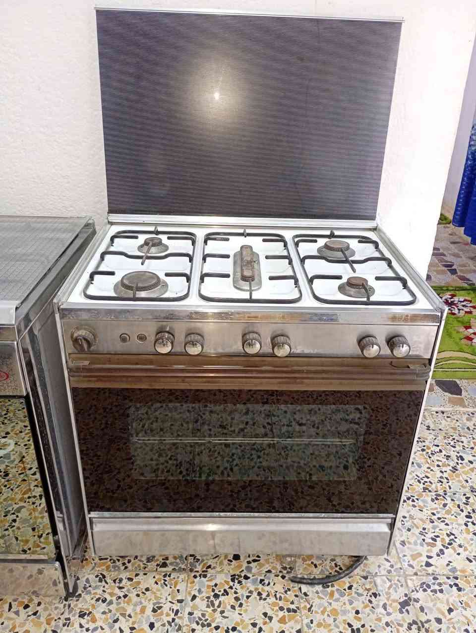 طباخات باله كويتي ايطالي الماني شرط الشغل والفحص العنوان حي التجار الرقم ***********
