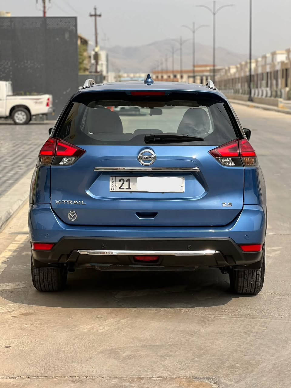 Nissan X-Trail 2022 4x4
63.000 Km✅ ***********📞
نیسان ئێــکستراڵ ٢٠٢٢ خلیــجـی دەبڵ ئەکسل
فـول فـول مواصــفات سفری شەریکەی مهــند
تەنها ٦٣ هەزار کیلۆمەتری حەقیقی ڕۆشتووە
دەعامی بۆ دەعامی بەشەرت هیچی نیە
بێ بۆیاخ-بێ سارد- بێ شوخت و چاڵ -نمونە لە جوانی
بەصمە، دەرگا بەصمە-ناو زەرد کوشن جلد، 
شاشە گەورە - کامێرای 360دەرەجەیە 
سێ ڕیز کوشن ٧ نەفەری-دەبڵ ئەکسل تەبرید مەرکەزی
حاسەی دواوە لایت و بگلایت لید ئاوێنە ئیشارەت
سوکان ڤۆلیۆم و تەحدید سرعە گێر عادی و ئۆتۆماتیک
دژە خلیسک و دوگمەی هەوراز ...زۆر مواصفاتی تر
سەنەوی و ژینگە و هەزە رەقەم تازەیە تا ٢٠٢٩
تایەی تازەیە هیچ مەسرەفی نیە سپێر دانەگیراوە 
گێڕ و مەکینە و تەبرید و تەقە و رەقە بەشەرت
***********
