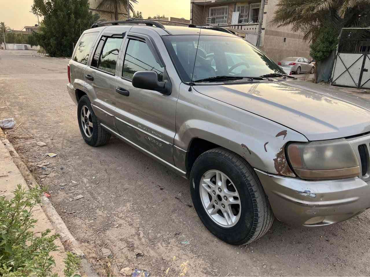 جيب شيروكي موديل 2000 فول موصفات 
شاشة 
كامرة 
مري كهرباء 
كشنات جالد 
كشنات كهرباء 
تدفة كشنات 
فتحة 
تحكمات ستيرن 
سيارة 8 سلندر بيهة قطعة صبغ وحدة رايدهة 53 وبيهة مجال الطيبين واي ستفسار نتصال علة هذة رقم *********** مكلف بل نشر بغداد, العراق
