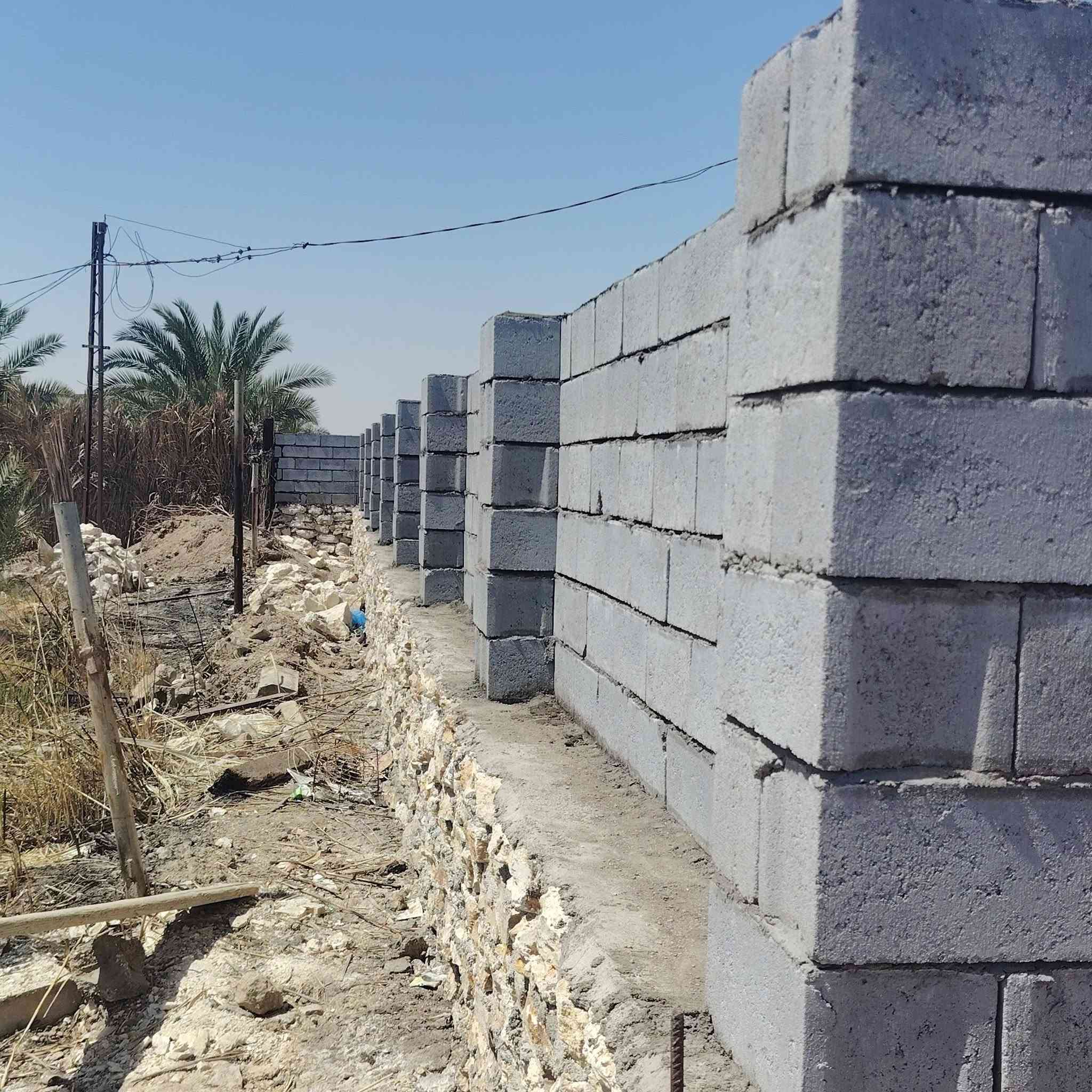 تفكيك بنايات • حجر • طابوق」「بلوك