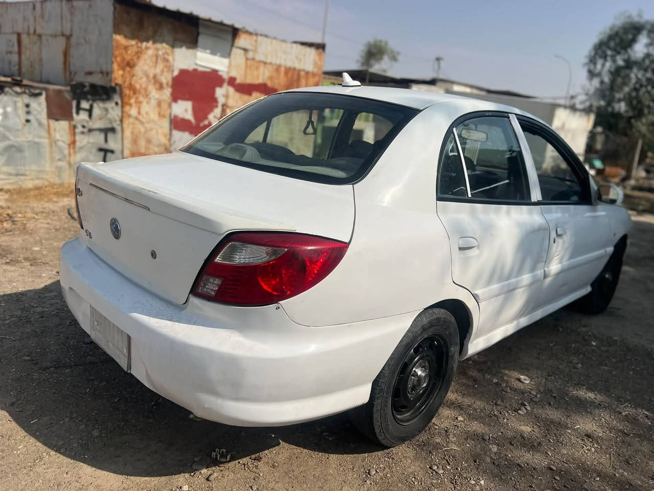 كيا ريو • ٢٠٠١ • باب صبغ