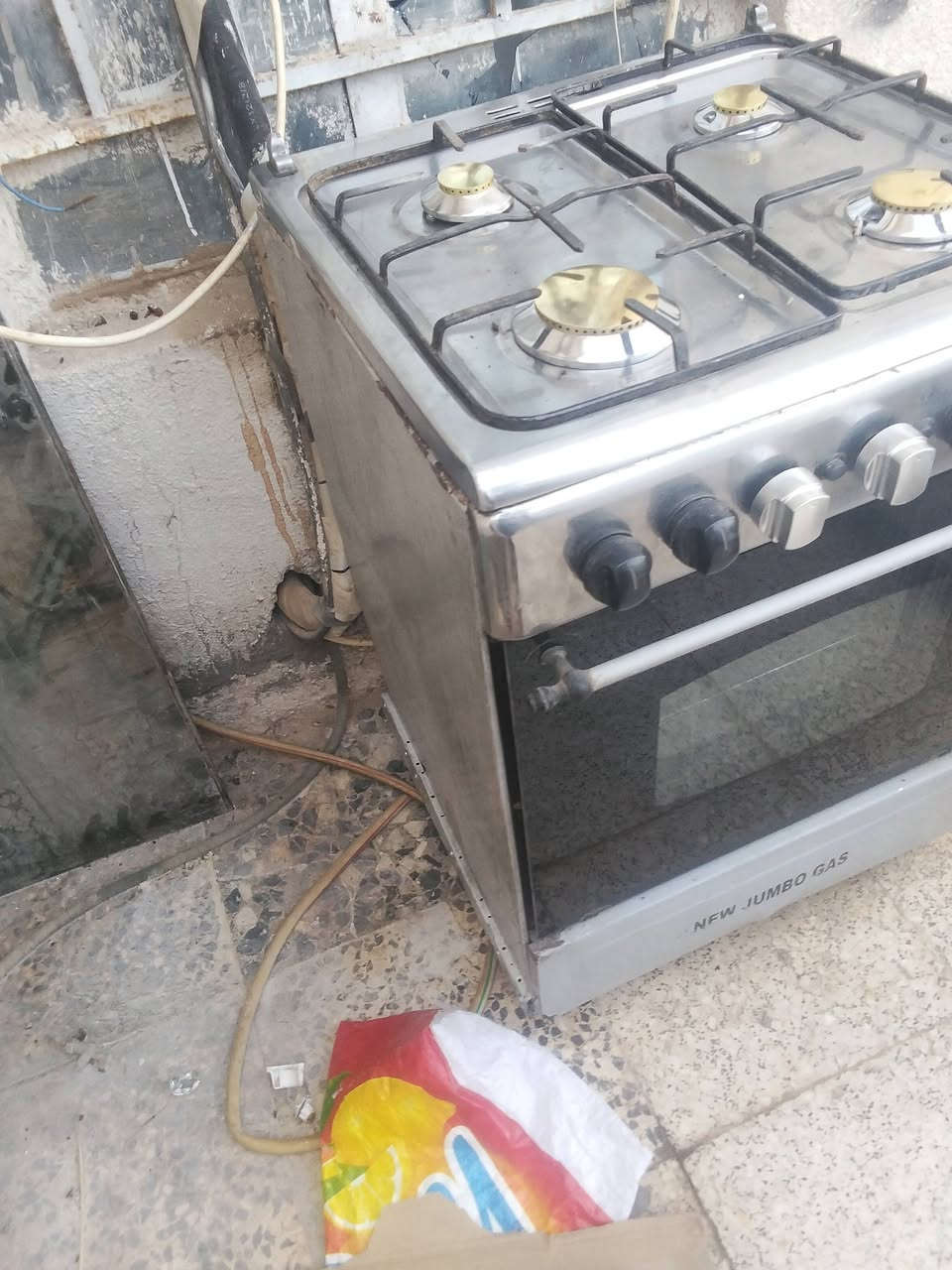 طباخ مصري 4 عيون وفرن فوك وجوه وشرط الشغل ونار خضره وضمان بالطباخ بسعر 60 وبيه مجال بسيط اليريده يراسلني اويتصل ويدلل مكاني الاحرار توصيل موجود حسب الأتفاق راسل اواتصل وتددلل ***********
