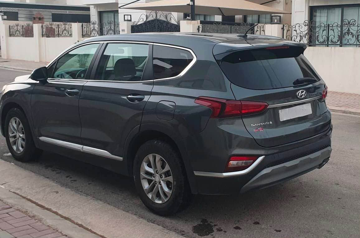 Santafe 2020 ،سنتافي ٢٠٢٠
سنتافي وارد امريكي 
الضرر صبغ موجود حول الرقم بالصندوق الخلفي للسيارة
اربعة سلندر 
ماشية ١١٠
رقم اربيل 
Gti
*********** دهوك, العراق
