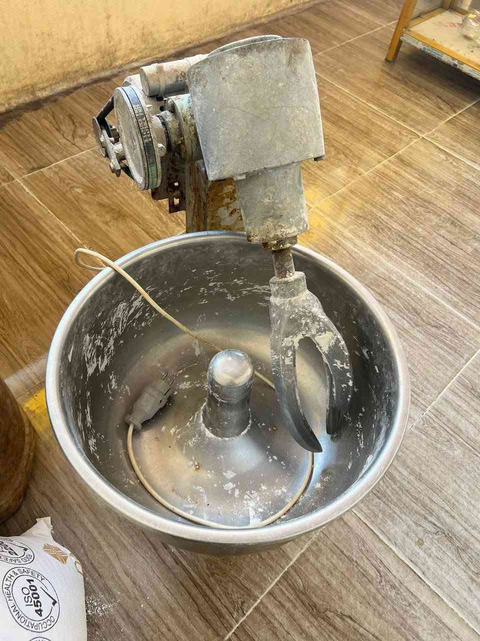 🔥 للبيع فرن لحم بعجين + عجّانة 20 كيلو + كَرَك + ميز 🔥

للبيع كاملات وجاهزات للشغل، وياهن القراض.

💰 السعر كامل: 775 ألف دينار
🔸 بي مجال شي قليل للجاد فقط

📍 المكان: جنوب الموصل – قرية الزاوية

📞 للاستفسار: ***********
