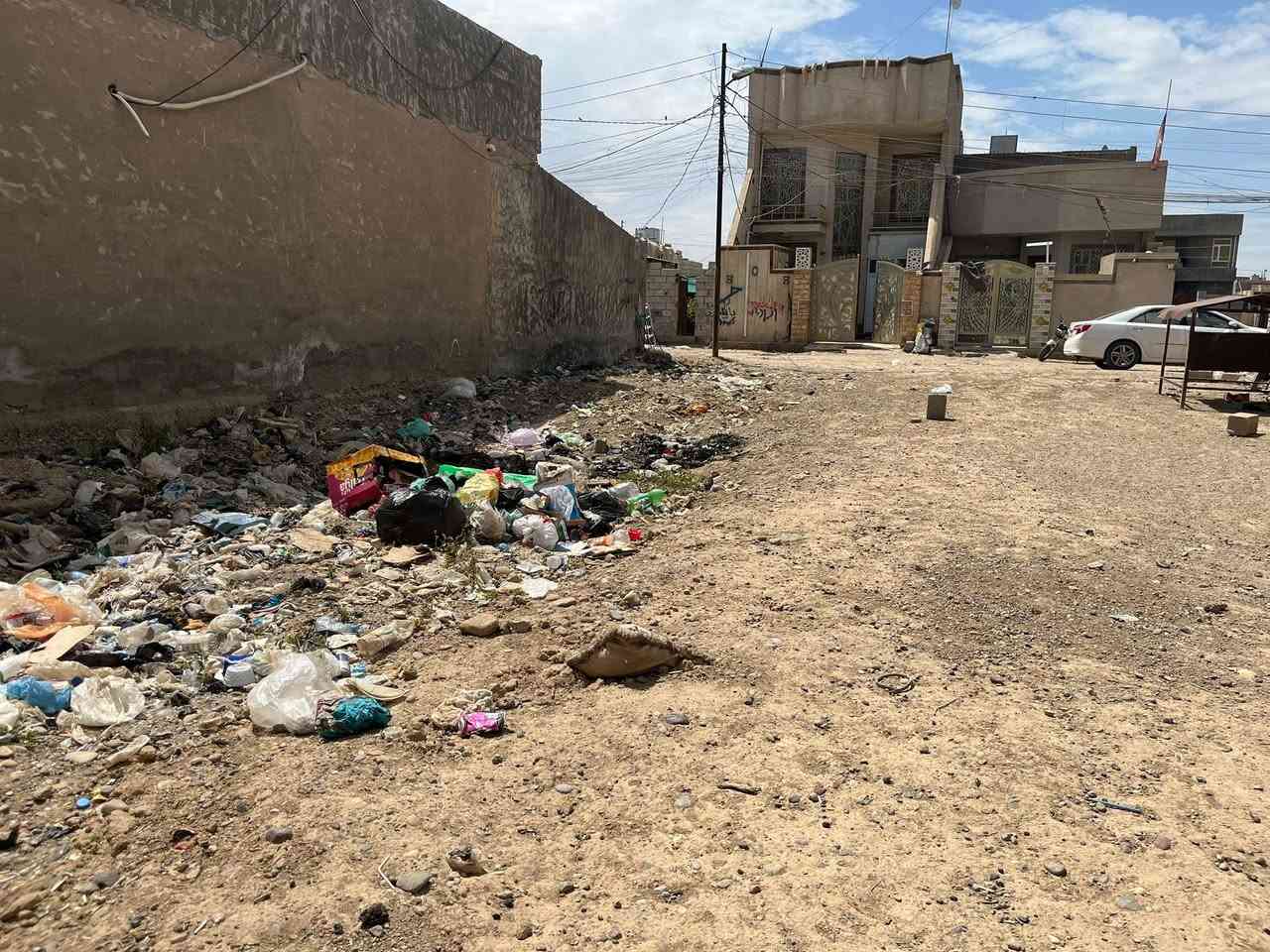 للبيع قطعه ارض حجة 

المساحه ١٢٥ متر 

الموقع - منطقة الكابينات - حولي المشروع - مجاور كوفي الحولي - رابع قطعه  عن الشارع العام 

السعر ٢٨ مليون وبيه مجال 

الواجهه ٦ متر 

النزال ٢٠ متر 

خدمات - مجاري - ماء حلو - كهرباء 
فقط تبليط 

للاستفسار اتصل 
*********** - ***********
