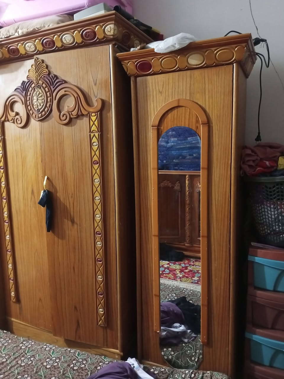 سلام عليكم ورحمه الله وبركاته 
غرفه اخشاب تسكام درجه اولى 
الكنتور 6بيبان وكامله واخت الجديده
السعر 650وبيه مجال العنوان 
النجف الاشرف قضاء المناذره ***********
