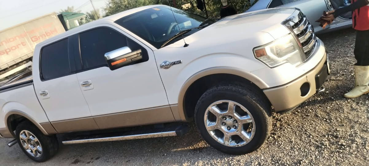 فورد F-150 • موتور ٥٠٠٠ • موديل ٢٠١٤