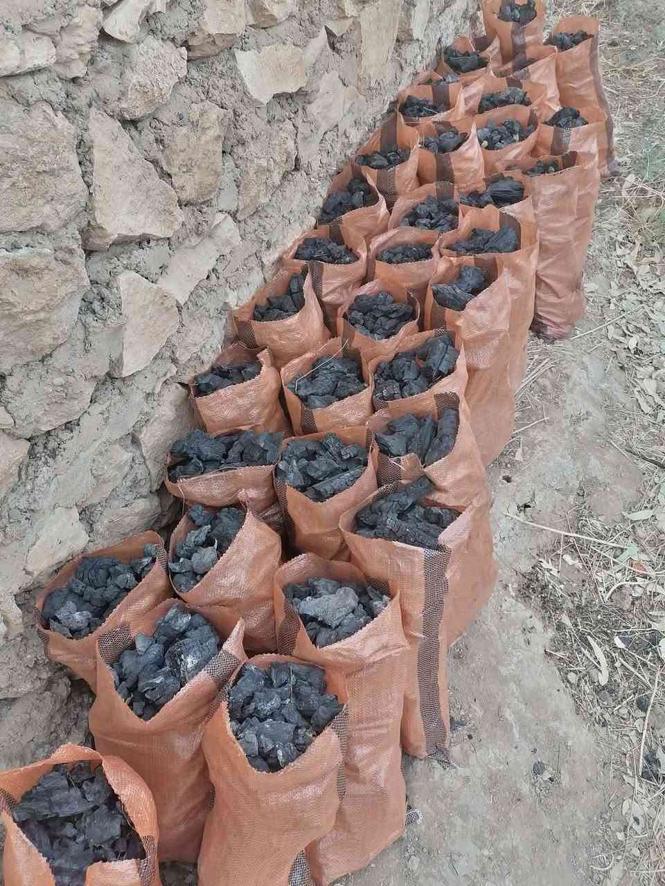 مكلف بالنشر....(السلام عليكم)
متوفر عدنا فحم مصنوع من شجرة الزيتون 

باقي 61 كونية فحم حالياً فقط سعر الگونيه 3.5

     لاستفسار مخابره الرقم وبيها واتساب ***********
