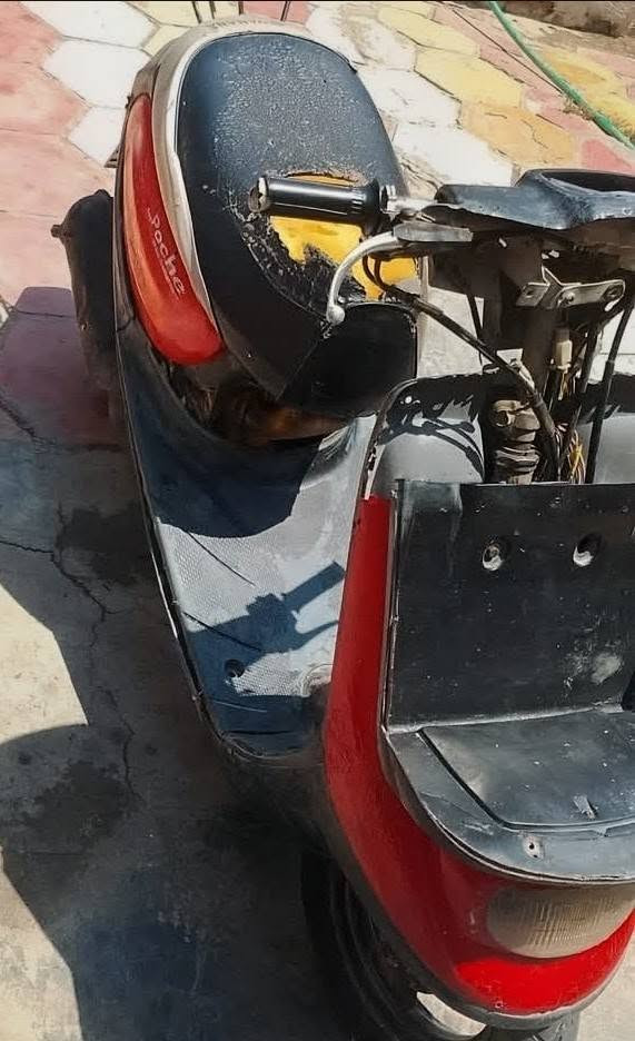 سلام عليكم دراجه منغولي للبيع نضيفه مكينتها بس عوزها تنضيف كابريته سعر 180
رقم ***********
