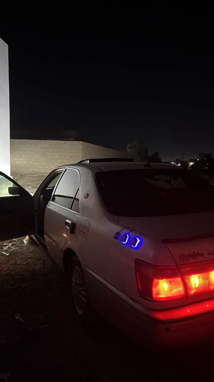 ملكه ادوات حبل.  دكمه وحده  محرك وكير بل  جيس  محرك فيفتي المرغوب  تبريد ثلج. ⛄️
صدر نص عمر تايرات جديد  السعر29 وبيها مجال 
***********
