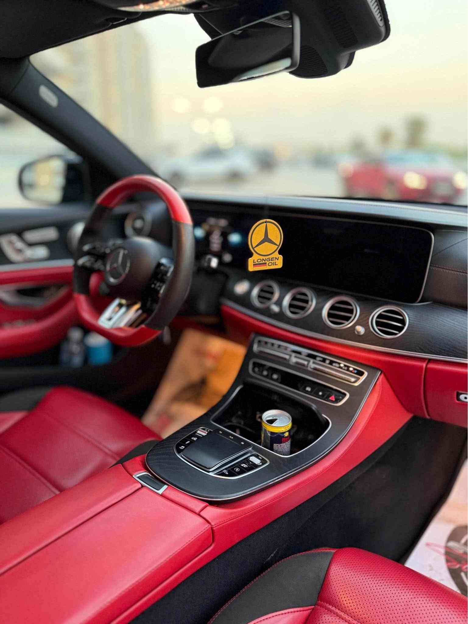 🔥 للبيع أو مراوس حسب القناعة | Mercedes-AMG E53 4MATIC 2021

فخامة مرسيدس وأداء AMG الحقيقي بسيارة واحدة…
لون أسود مع داخل أحمر AMG، مواصفات متكاملة وحالة نظيفة جداً وجاهزة للفحص.

━━━━━━━━━━━━━━━

🏁 الفئة: Mercedes-AMG E53 4MATIC
📅 الموديل: 2021
🇩🇪 الوارد: ألماني
🛣️ الممشى: 90 ألف كم
⚙️ المحرك: 3.0 لتر – 6 سلندر Turbo EQ Boost
🛞 الدفع: 4MATIC – دفع رباعي
🎨 اللون: أسود
🔴 الداخلية: جلد أحمر AMG

━━━━━━━━━━━━━━━

💎 أبرز التجهيزات:

✅ فئة AMG أصلية
✅ شاشتان مترابطتان بنظام MBUX
✅ نظام صوت Burmester
✅ كاميرات 360°
✅ رادار أمامي وتحذير من الاصطدام
✅ مراقبة النقطة العمياء
✅ سقف بانوراما
✅ دخول وتشغيل بدون مفتاح
✅ صندوق خلفي كهربائي
✅ إضاءة داخلية بـ64 لون
✅ شاحن لاسلكي
✅ تدفئة مقاعد
✅ وضعيات قيادة متعددة
✅ منظومات أمان ومساعدة سائق متكاملة

━━━━━━━━━━━━━━━

🛠️ الحالة بكل شفافية:

✔️ بدون حادث أو ضربة
✔️ فقط كلير خفيف على الجاملغ الأمامي الأيمن — بدون معجون
✔️ المحرك والكير والكهربائيات كفالة فحص
✔️ صيانة كاملة وجاهزة للاستخدام بدون صرف
✔️ الفحص مرحب به بأي مكان

━━━━━━━━━━━━━━━

🔄 للبيع أو مراوس حسب القناعة
📍 بغداد – الأعظمية

📩 لمعرفة السعر والتفاصيل، اضغط إرسال رسالة واكتب: E53
📞 واتساب واتصال: ***********

🚘 نعمان أوتو | Numan Auto
ثقة التعامل • وضوح بالتفاصيل • الفحص هو الحكم بعقوبة, ديالى
