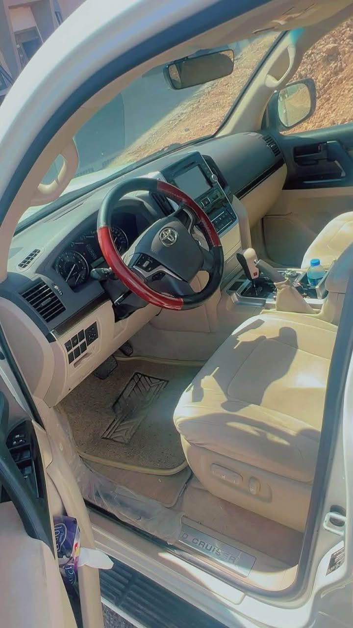لاندكروز  جيهان 2021  
  8 سلندر   GX 4600 المرغوب 

السياره جديده جداا بحاله الوكاله 💯
مكفوله
 بدون صبغ 
بدون تعديل 
بدون رصعات 

 ✅✅ ماشي 53000 الف حقيقي شرط الفحص

8 ايرباك
كاميرا 
كشن سائق كهربائي 
كشنات مخمل
بصمة أبواب 
حساسات 
تشغيل عن بعد 
 سلايت 
 ثلاجة  

السعر  ٥٣٥ اتصال واتساب 
***********

