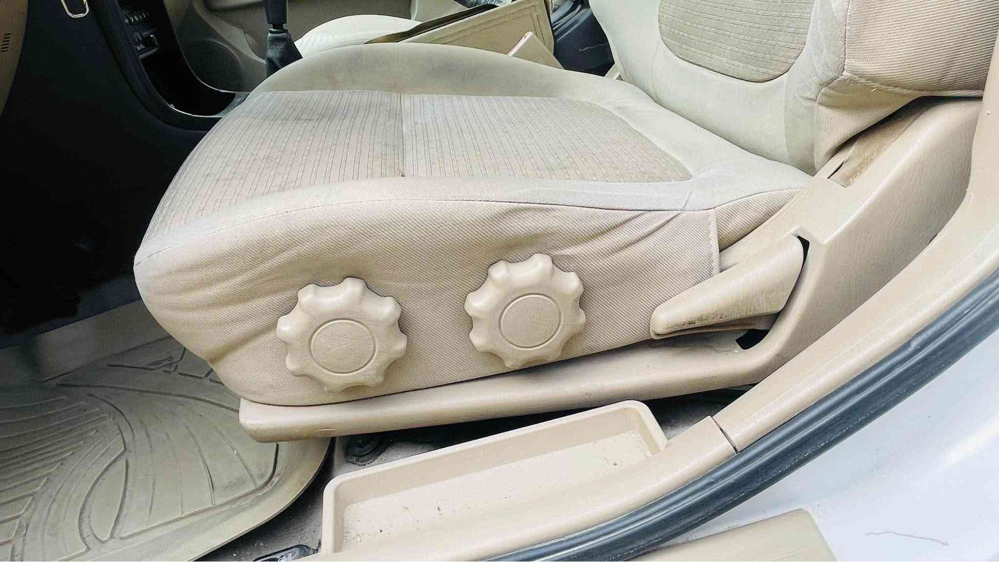 سەرەتا بە ناوی خوای گەورە❤️

نیسان صەنی بۆ فڕۆشتن  
بڕاوە بڕاوە 
مۆدێل 2008
تەنها 180000هەزار ڕۆشتوە
گێڕ عادی
کۆدی بۆکراوە بارکۆدیشی وەرگیراوە
بەسپلێت ماوە وەرگیرێت
مەکینە 16 سپی
ئاڵتون بازاڕ
ناوزەرد
کوشن ئەوروپی
دووجام کارەبا
قفڵ مەرکەزی
شوێن بلاکجیکتۆر
کامل موکەبەرەکانیم کردوە بە jbl
بەقەدەر دوو ئێمپیفایەر گرمەیەت و سەوتی بەرزە
کامل جەلاتینم کردوە بۆی سەوت نەهێنێتە ژورەوە
تایەی خاوێن100/70
سوکانی زۆر نەرم و خۆشە
سارد و گەرم مەزبوت لەسەر سویچ
کامل جایز کراوە 
هەیکەلی زۆر جوان ڕێک 
ڕۆنی تازە گۆڕاوە 
بێ دەعمو لێدراو 
سەقفی وەک شوشە وایە بێ بۆیاخ 
بەس پێویتی بە پۆڵیش و قەڵەم کاریەکە
توند و تۆڵە 
گۆڕینەوەش ئەکەم بە ئۆپترا ی سپی ئاڕم 
 
سعری52 کەمێک مەعامەلە
تکایە گەر موشتەری نی سەری خۆم و خۆت مەهێشێنە 

شوێن/سلێمانی  
/***********وەتسئەپ و ڤایبەری لەسەرە 

***********ڕەقەم Singapore
