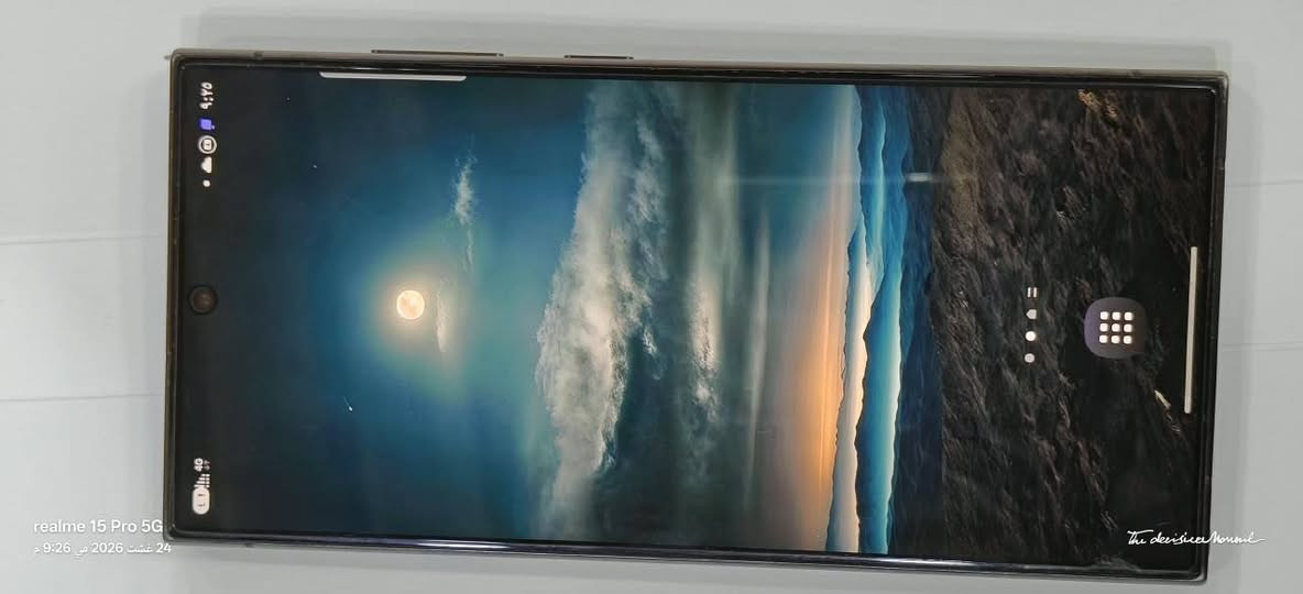 Samsung
Galaxy S24 Ultra بشاشة مسطحة قياس 6.8 إنش من نوع Dynamic AMOLED 2X، ومعالج قوي من نوع Snapdragon 8 Gen 3، وكاميرا أساسية دقتها 200 ميجا بكسل، وبطارية سعتها 5000 ميلي أمبير مع دعم القلم الذكي S-Pen.
الذاكره 256 كيكا
السعر مليون 
هاتف *********** واتساب فقط
