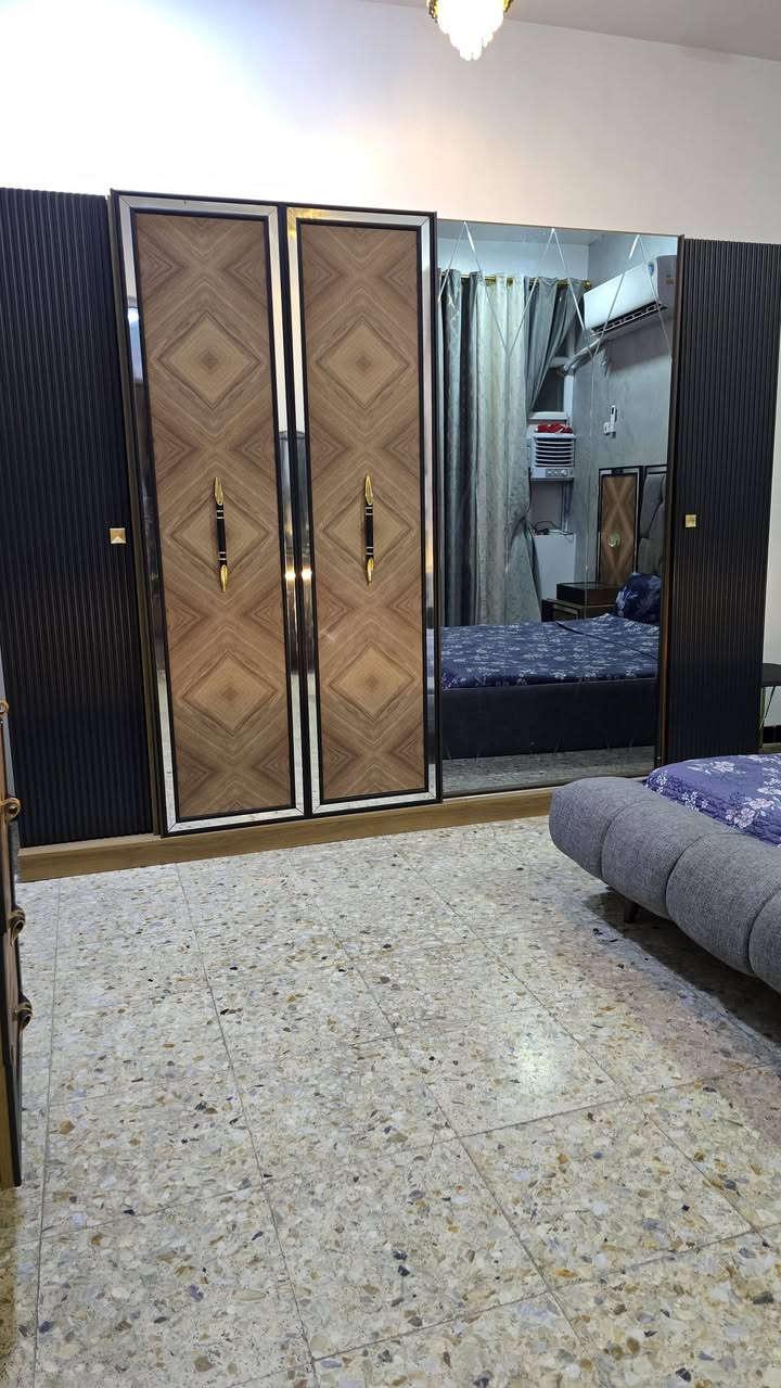 غرفه 8قطع جديده مستعجل عليه شراي تصال ع رقم 
***********
