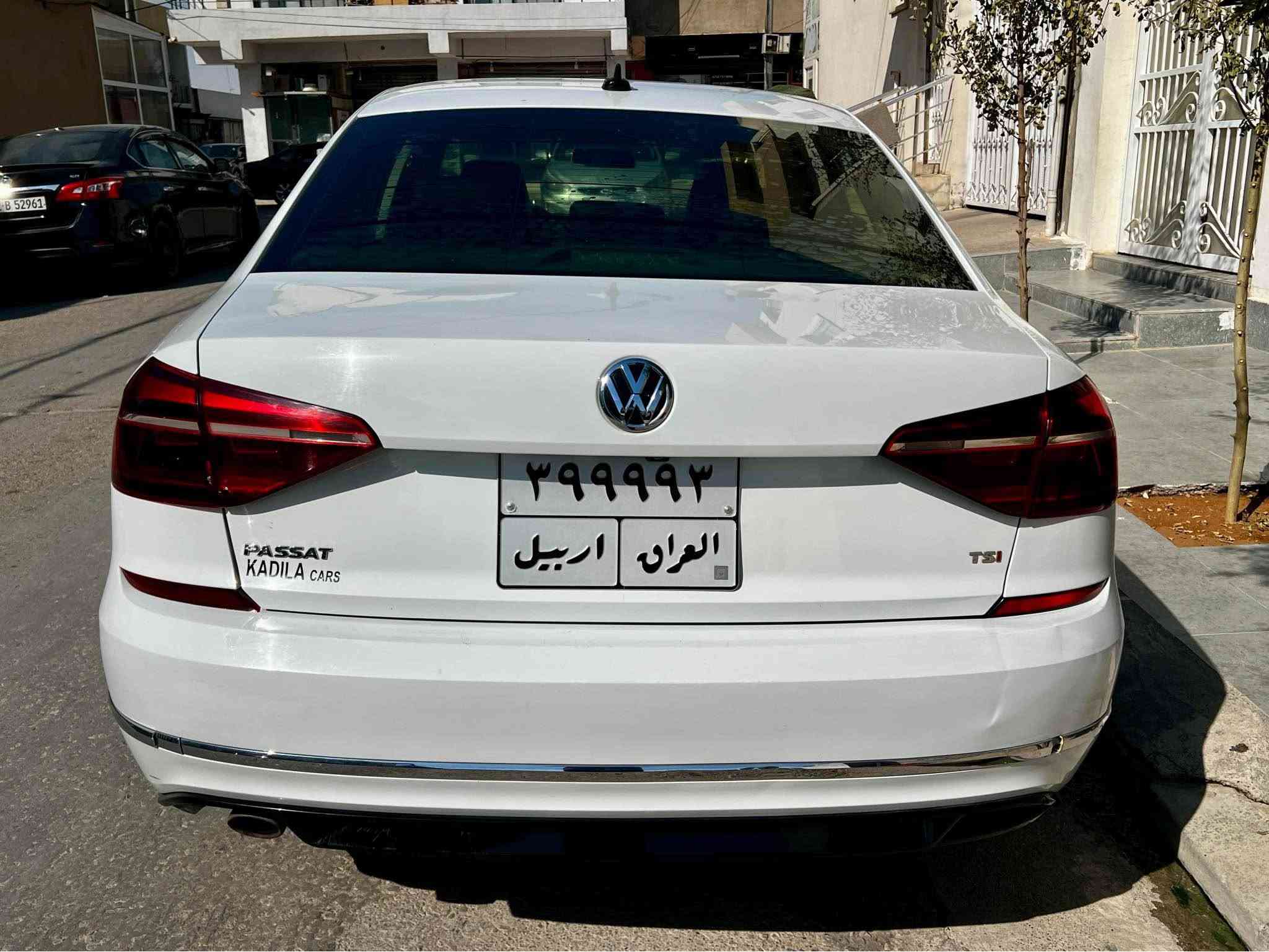 ڤولکس واگن پاسات ئارلاین ٢٠١٨
 کلین تایتل دەعامی بو دەعامی بێ بویاخ بێ ساردی
بەشەرتی سونار 
گێڕو مەکینەو کەهرەبایی بەشەرت
نرخی (١١٤)

تێبینی / 
ئەم تابلویەی لەگەل نیە تابلویەکی نوێ لەسەر حسابی خوم لەگەلە أربيل, العراق
