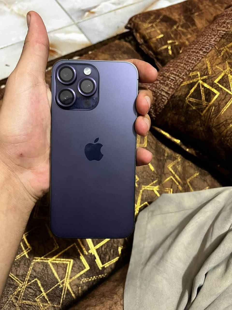 ايفون 14بروً ماكس
ذاكرة🧠:٢٥٦

بطاريه🔋:٧٨ اصل لا مستبدله ولا مرفوعه

جهاز اللون المميز : ابنفسجي

مستبدل فقط شاشه اصليه اللوان ستخدام راقي

جهاز اي خلل مابي ستخدام شخصي 

سعر جهاز ٦٧٥الف بي مجال بسيط

موقع📍:كركرك حزيران

رقم الهاتف:***********
