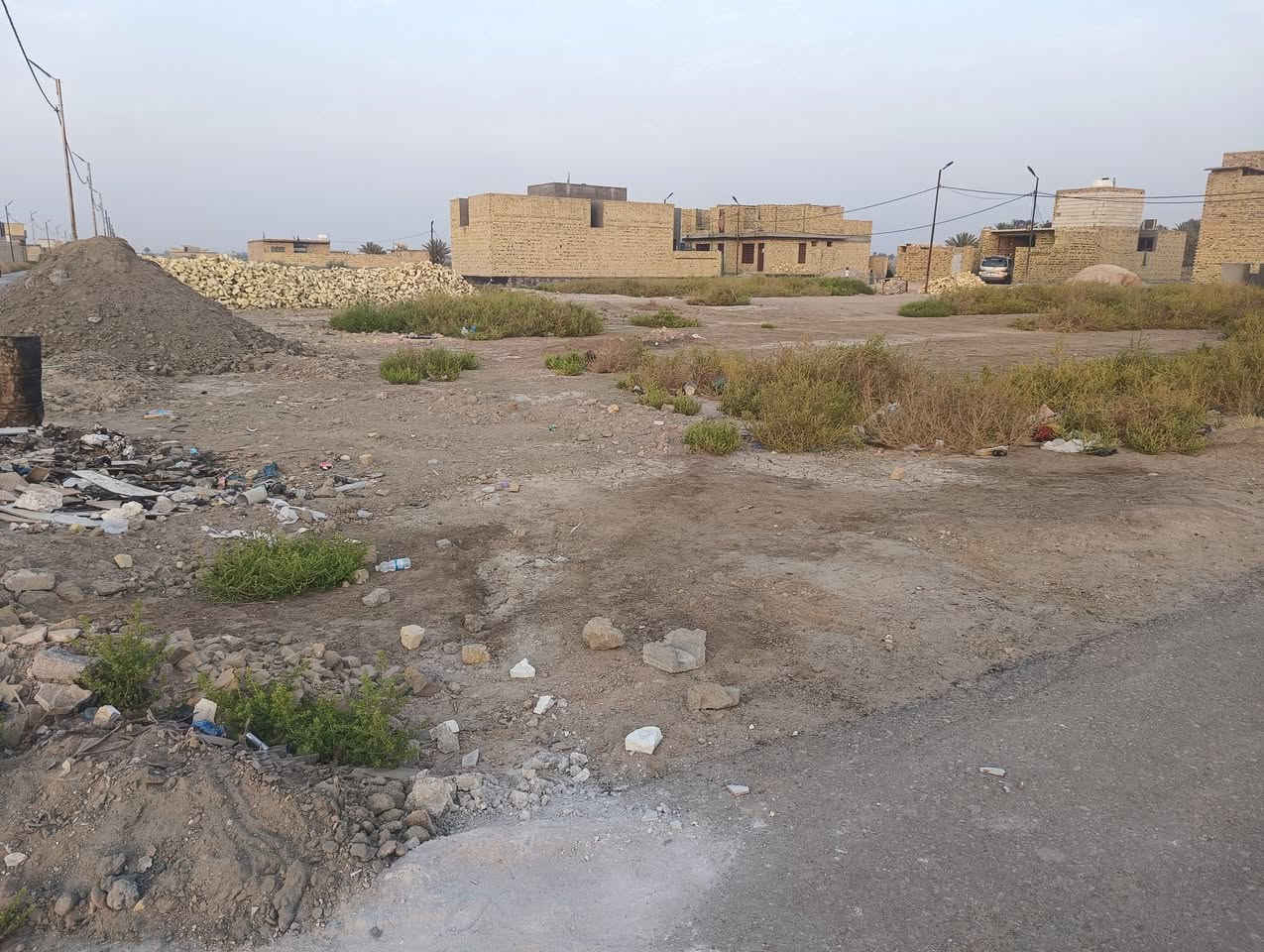 السلام عليكم عرصه بمجمع الشبلاوي بدايت الشارع ثاني عرصه موقعه المساحه 200 متر كافة الخدمات موجوده التفاصيل والسعر التواصل على الرقم ***********
