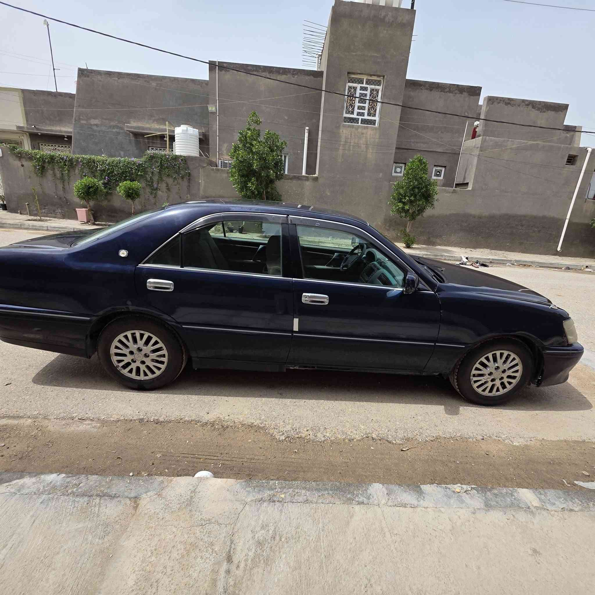 السلام عليكم
ملكة ادوات ادوات للبيع موديل ٢٠٠١ دكمتين 
السيارة جاهزه من كلشي للاستفسار اتصل على *********** ابو علي  مكان السيارة السماوة السعر ٣٣ مع المجال البسيط
