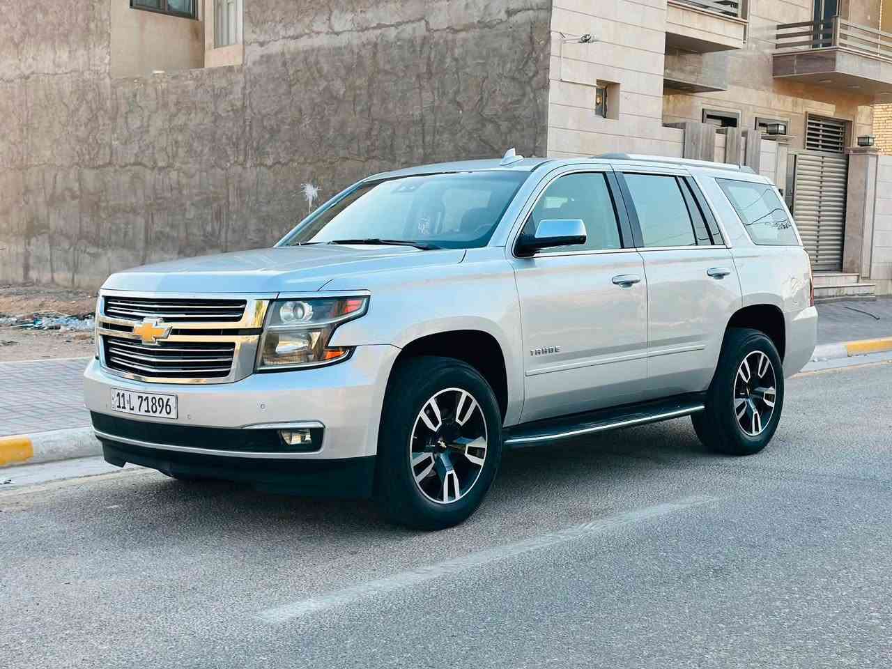 تاهو مديل 2018 اكلين كفاله عامه بيه بنيد كلير من امريكه فقط سونار + تقرير بل منشور 
السعر 268
للاستفسار *********** 
LT فوول بدون فتحه 
كشنات جلد سياحي كشنات خزن ميموري كهرباء قلاب تدفئه تبريد كشنات بصمه قاصه رادار امامي جنطه كهرباء تحديد مسار كشن هزاز حساسات امامي وخلفي شحن واير لس وباقي المواصفات معروفه سنويه وهزه جديده مكان السياره كربلاء
