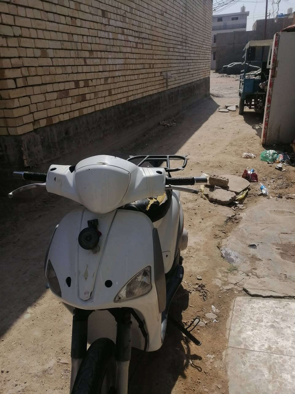 للبيع ماطور جديد مكينه نضيفه ما مفتوحه.. تجي وياه سوبايه اماميه سعر 550وبيه مجال ماتوزي على بيعته 
***********
