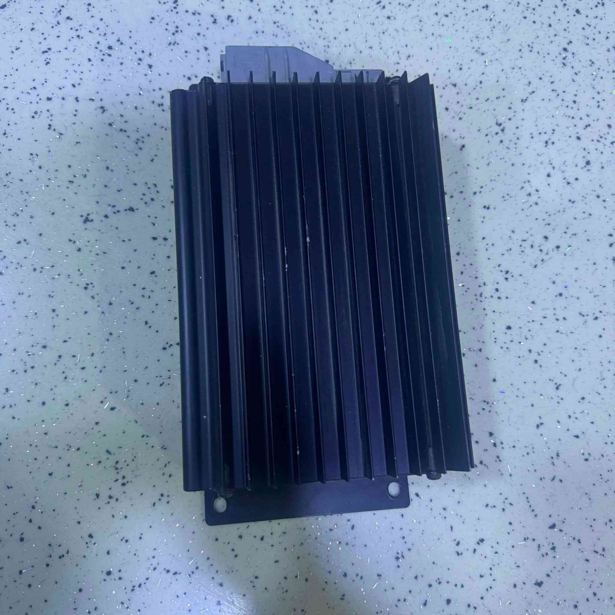 إمبلي ڤاير مال غواصه 2003 جديد لوك مال كصه للبيع السعر 125 مكاني كركوك
***********
