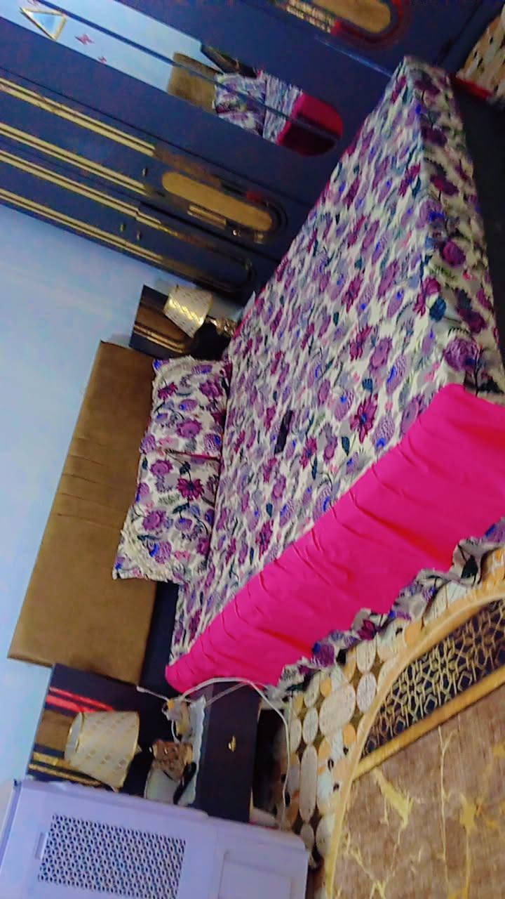 السلام عليكم غرفه تركي اخت الجديده 6قطع ب400 وبيه مجال مكاني ابوغريب ***********
