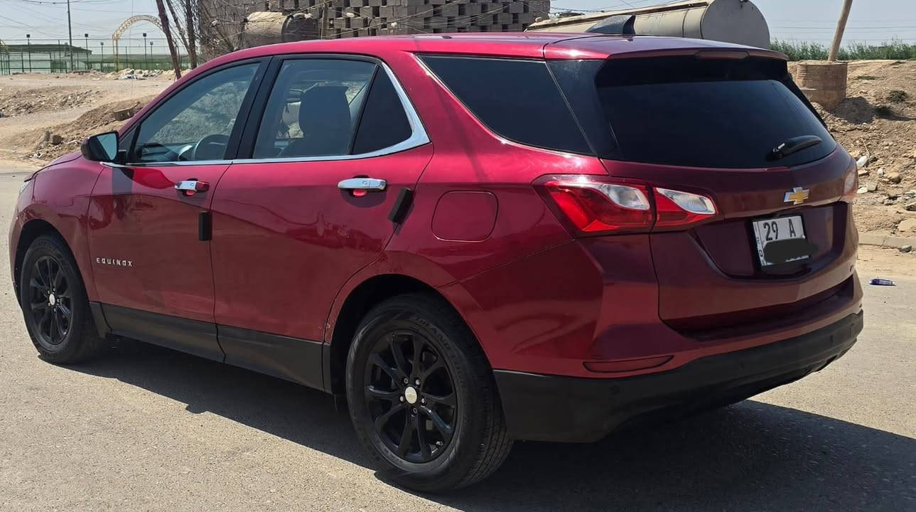 CHEVROLET EQUINOX Lt 2019
اكيونيكس 
 ماشية 140 ألف كم 

  المواصفات:
 محرك 1.5 تيربو  يعني انسى صرف البانزين 
 ✓المحافظة على المسار (Lane Keep Assist)
✔️ تشغيل عن بُعد
✔️ بصمة تشغيل + أبواب 
✔️ تبريد ثنائي (Dual Zone)
✔️ حساسات أمامية وخلفية
✔️ سايد بريك إلكتروني
✔️ تحكم كامل بالستيرن
✔️ Apple CarPlay & Android Aut 
حادث قطعتين بسيط بدون دواخل   .
رقم واسط . مكان السيارة ميسان 

🔢 VIN:
2GNAXKEV5K6126369

السعر المطلوب: 125 $
او مراوس بسيارة 7 راكب 

📞 للاستفسار:
***********
