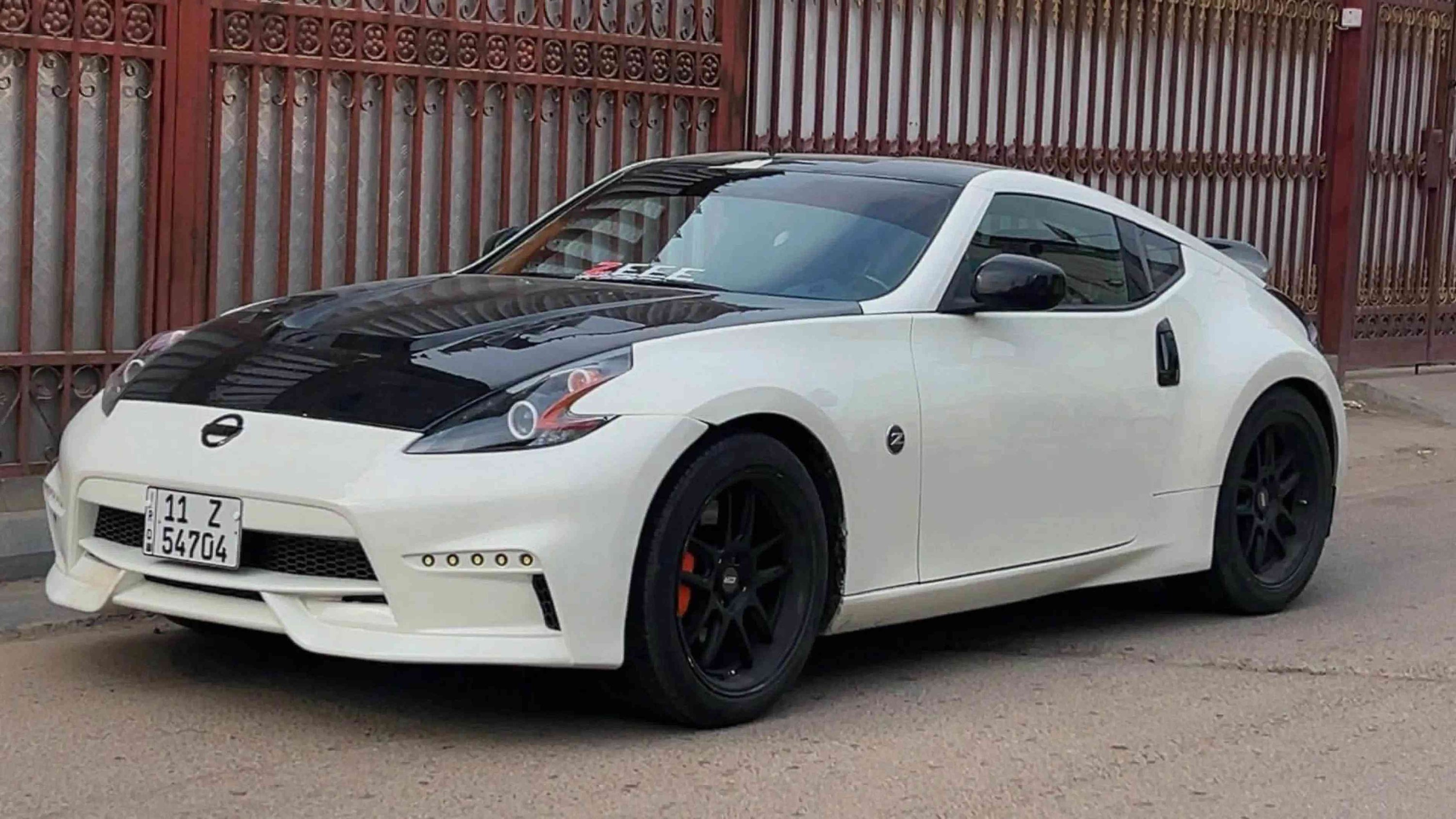نيسان 370z بيع او مراوس  موديل 13  71000km ٤ قطع صبغ سطحي  فول مواصفات  داخل جلد   كشنات كهرباء وتدفئه سستم صوت boss برده خلفيه بلاد  عليهه راديتر ٥ سراوات مراوح عاصفه فج بريك اكيوبونو  كولر دهن مروحه كولر دهن اكسل vlsd 3.9 اير سسبنشن S3 تحكم شاشه داخليه ٣ مودات  سبويلر  سقف روز  مازدات امامي متغير  بنيد دزاين جي تي ار سبويلر خلفي عقل برمجه امريكا مابين لو اوكتان وهاي اوكتان  ويل 19 ESR اير انتيك z1 الفلتر مالتهن kn دعاميه اماميه نسمو والبلاد موجوده جهاز obd2  ادامه كامله لمنضومه الاير سسبنشن وادامه كامله للكير والمكينه ومنضومه البريك  صدر امامي خلفي جديد وكاله ادامه كامله لمنضومه المي رولات مكينه وقايش جديد السعر 120 وبيهه مجال *********** #كري_للسيارات_الرياضيه #z 

