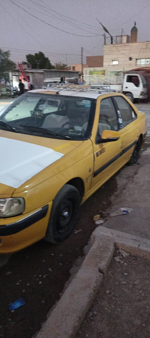 سلام عليكم بيجو بارص بسمي مديل 15 مكينه فرنسي 2000تخم تاير سدر جديد تبريد ثلج سياره حلوه السعر 38وبيهه مجال مكاني العبيدي الرقم ***********
