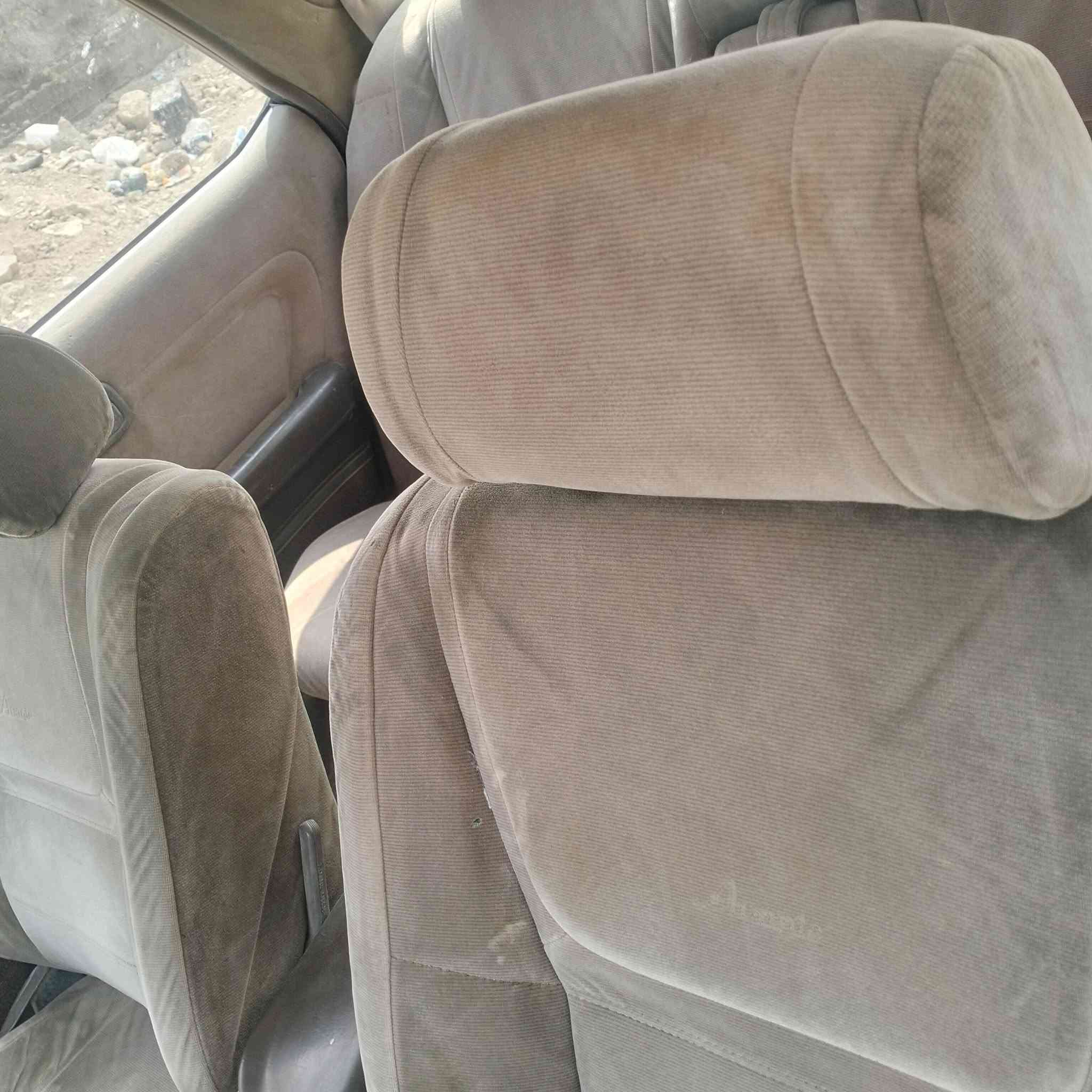 السلام عليكم شيزر عظم موديل 89 المحرك ونجي ناعم السياره كفاله من الصبغ والكص بيها خياسات قليله تخم تاير جديد مشط مبدل من التفصيخ بيه ضعف قليل بالحداديه السعر 27 وبيها مجال للشراي مكاني ديوانيه حي الحضاره للاتصال *********** غير متواجد خاص فقط اتصال
