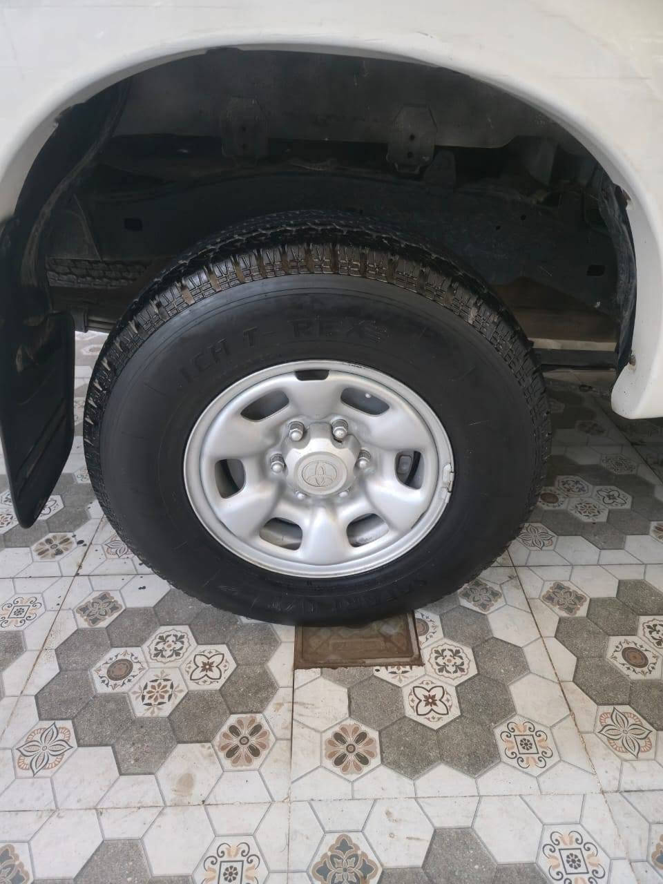 هايلكس • ٢٠١٤ • دبل فور ويل