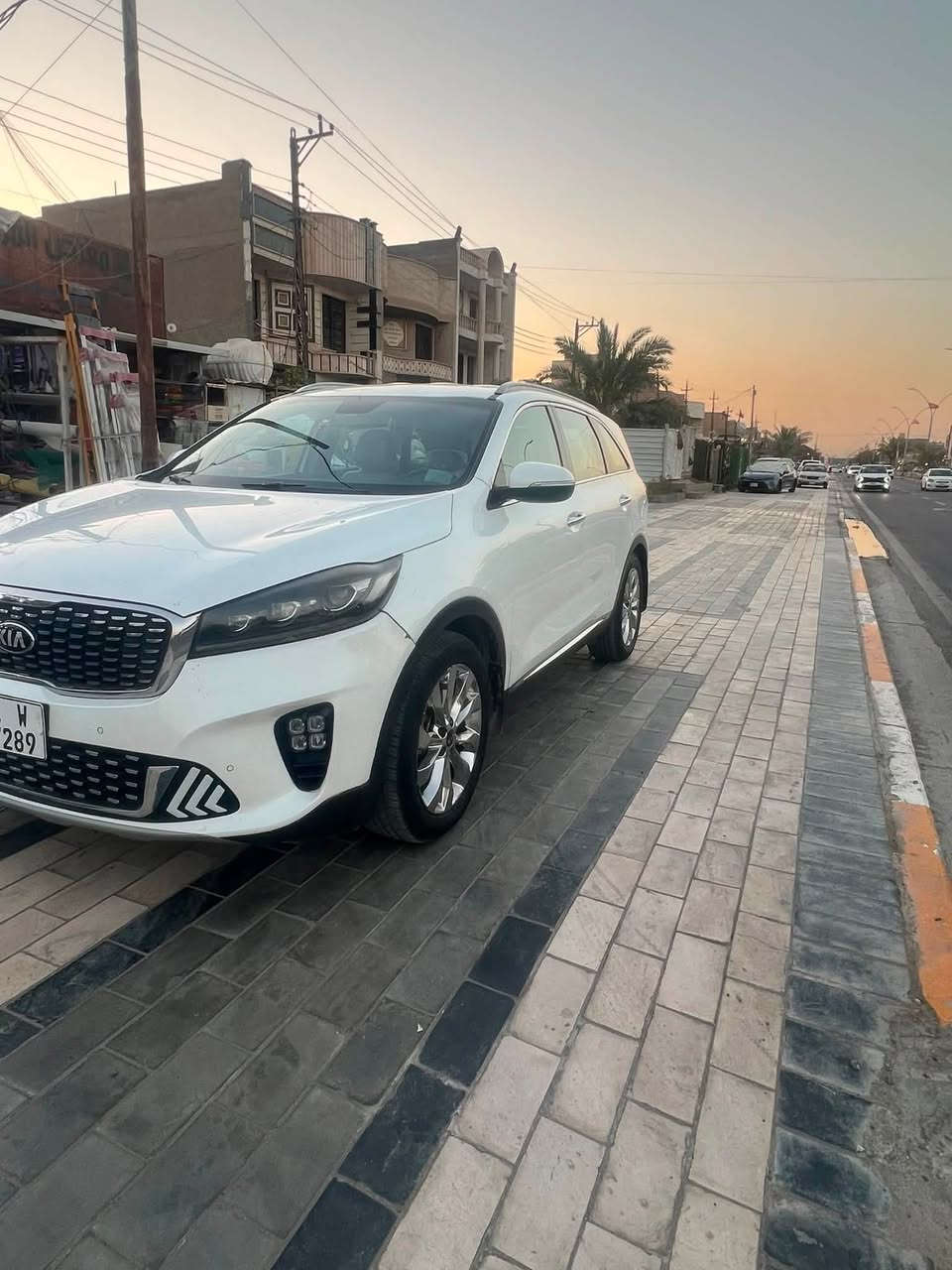 ))) سورنتو  2018 شكل 20
ماشيه 175K
🔹 نضيفة وما متعوبـة رقم بغداد الجديد باسمي 
 بيهه نص دعاميه الامامي صبغ ومكانين بارد ع كد شبرين ((محرك مفتوحه شغل شركه)) 

🔹 بصمات أبواب

🔹 بصمة تشغيل

🔹 بصمة صندوق

🔹 صندوق كهرباء (شفط)

🔹 إشارات بالمرايا

🔹 مرايا شفط

🔹 كاميرا خلفية دوّارة

🔹 رنكات كروم 19

🔹 نظام ترحيب

🔹 LED أمامي وخلفي

🔹 كشافات ضباب أمامي وخلفي

🔹 مكينة 6 سلندر (مرغوبة)

🔹 مقاعد جلد (أبلاد)

🔹 بردات خلفية

🔹 مقاعد كهرباء

🔹 منافذ AUX / USB

🔹 7 ركاب

🔹 حساسات أمامي وخلفي

🔹 مساعدة ركن

🔹 ستيرن كهرباء + تحكمات

🔹 4 أنظمة قيادة

🔹 تبريد 3 قطع 

🔹 مواصفات متكاملة

📍 المكان: بغداد الدوره ***********

سعر 205 وبيها مجال
