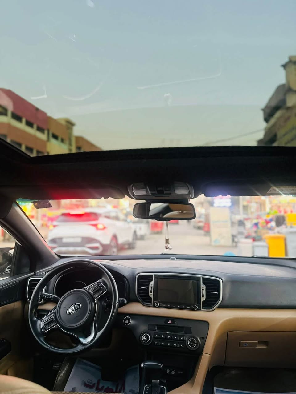 سبورتج 2019 خليجي
محرك 2000 دوش فوول مواصفات
بصمه
بانوراما
كشنات جلد
ماشيه 111
السيارة خليجية مال الشركة  الدولية 
بيها جاملغ مصبوغ جزء بسيط وباب امبدل جهة السايق اثر طخه بسيطة بدون ايرباك
السعر ١٧٠ وبيها مجال قليل 
الرقم : ***********
