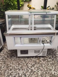 براد مقبلات للبيع 450 الف لتواصل 07879884242