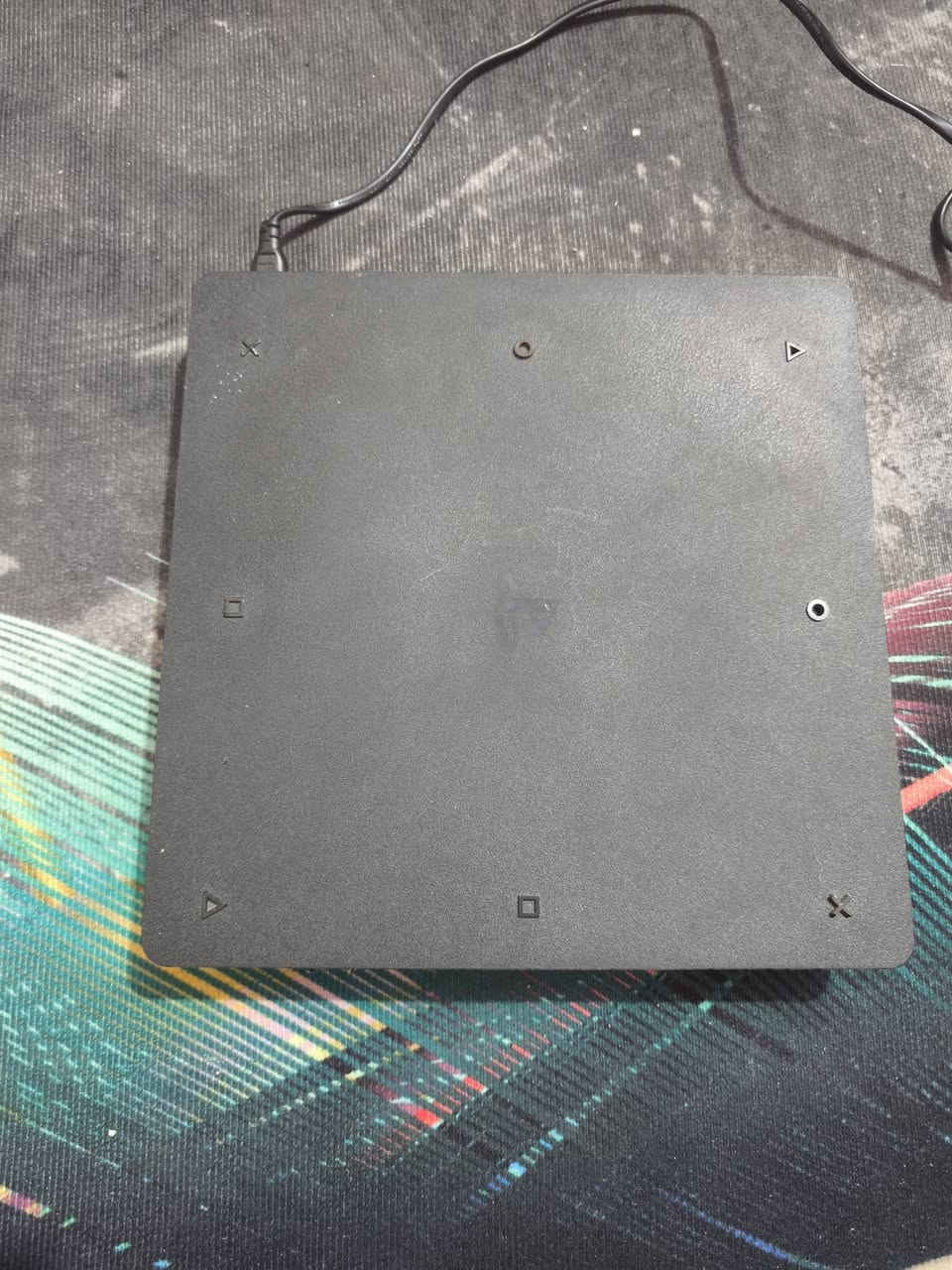 بلي 4 سلم للبيع
أونلاين 
نضيف
غير مفتوح نهائيا 
مشتريه جديد مستخدمه استخدام شخصي قليل 
مع قرصين و يدة اصلية و كارتونته 
السعر 220.000
للتواصل عبر الواتس اب *********** أو الخاص
