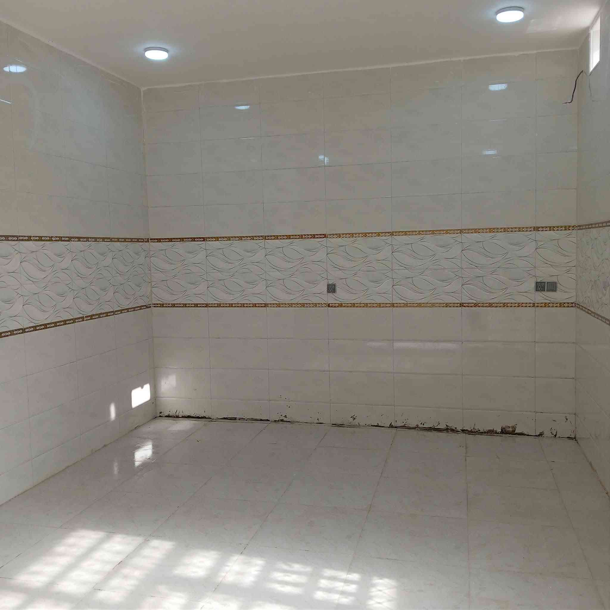 بيت جديد للبيع حي لأمين ثانيه مساحته 230م بناء 2غرف وصاله ومطبخ واستقبال حمام طارمه حلوه تفاصيل اكثر على الرقم التالي ***********واتسب
