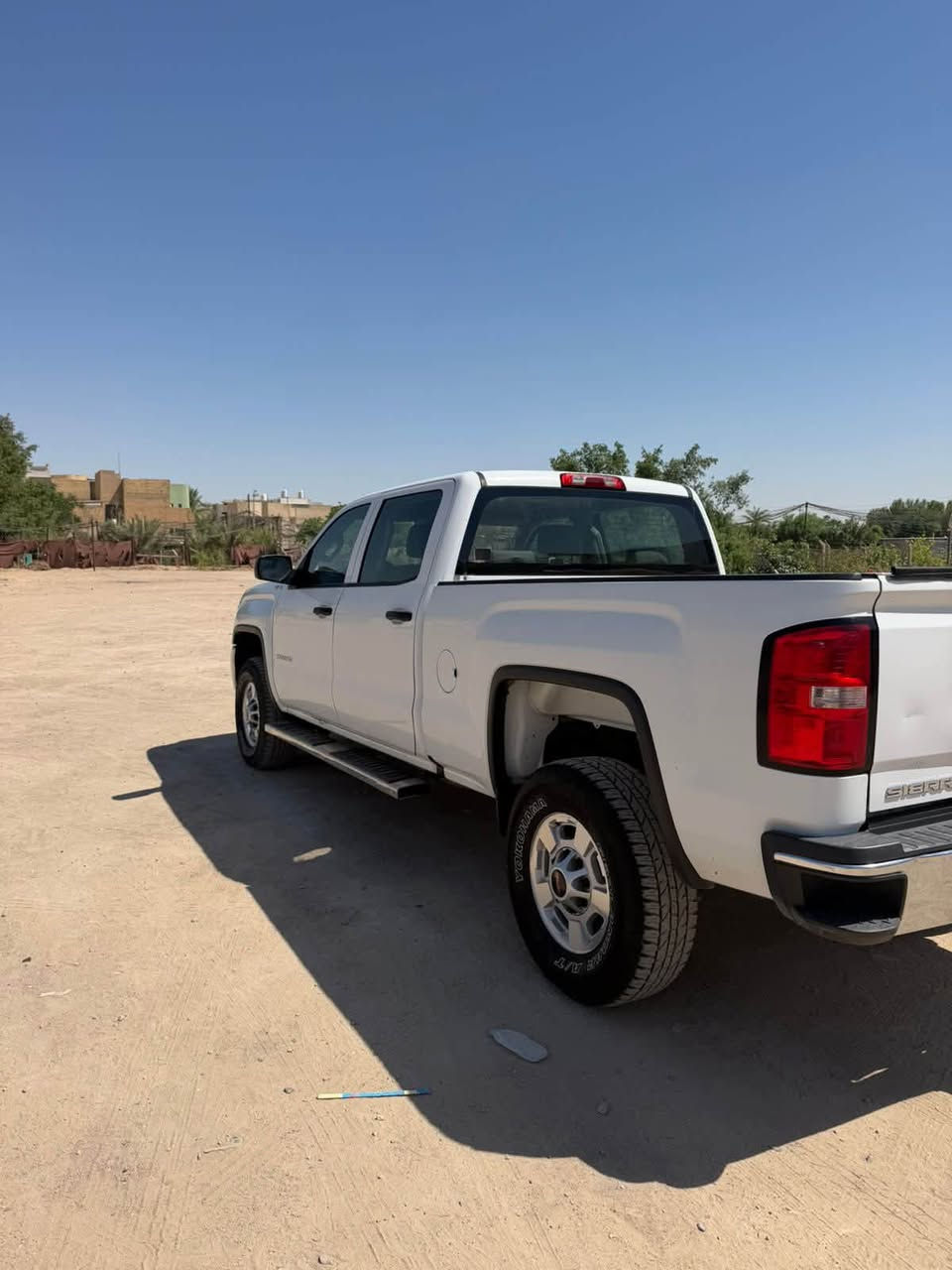 �🔥 للبيع 🔥🔥
GMC SIERRA 2500HD موديل 2017
💪 سيارة قوية ومميزة، مواصفات مرغوبة وحالة ممتازة.

🔹 رقم أربيل
🔹 مكينة 6100
🔹 كير 1000
🔹 الممشى فقط 100 ألف
🔹 مكفولة من كلشي
🔹 الملاحظات الوحيدة: رصعات بسيطة بباب الجنطة وموجودة بالصور بكل وضوح

📍 موقع السيارة: النجف الأشرف
💰 السعر: 225

🚨 السيارة للجادين فقط، والفحص حق المشتري
📞 للاتصال والاستفسار:
***********
